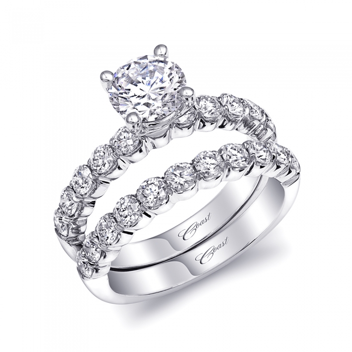 Wedding ring solitaire diamond